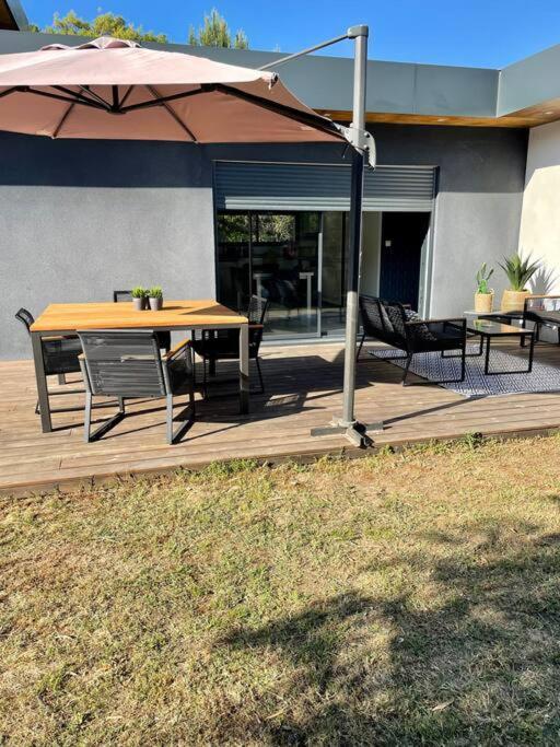 Moderne Avec Jacuzzi, Au Pied De La Labenne